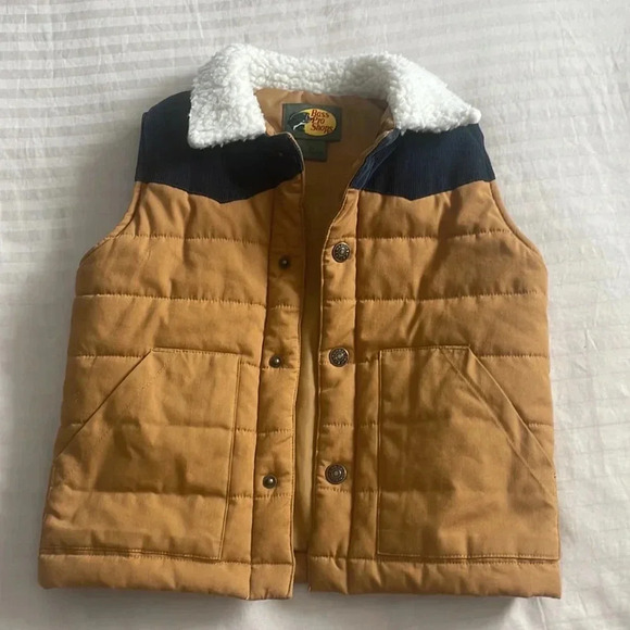 Boys Bass Pro Shop Vest 4‎ - Picture 1 of 3